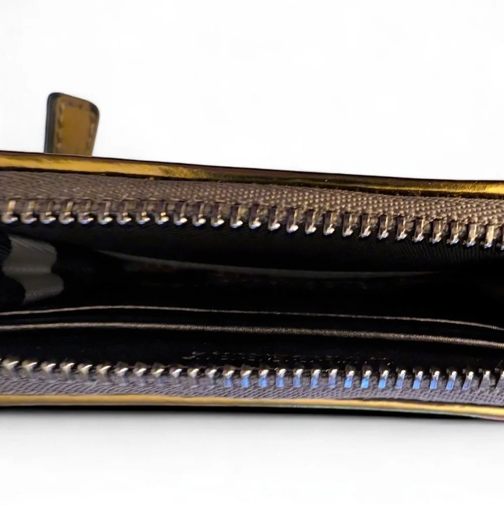 Burberry Metallic Knot Leather Small Zip Wallet